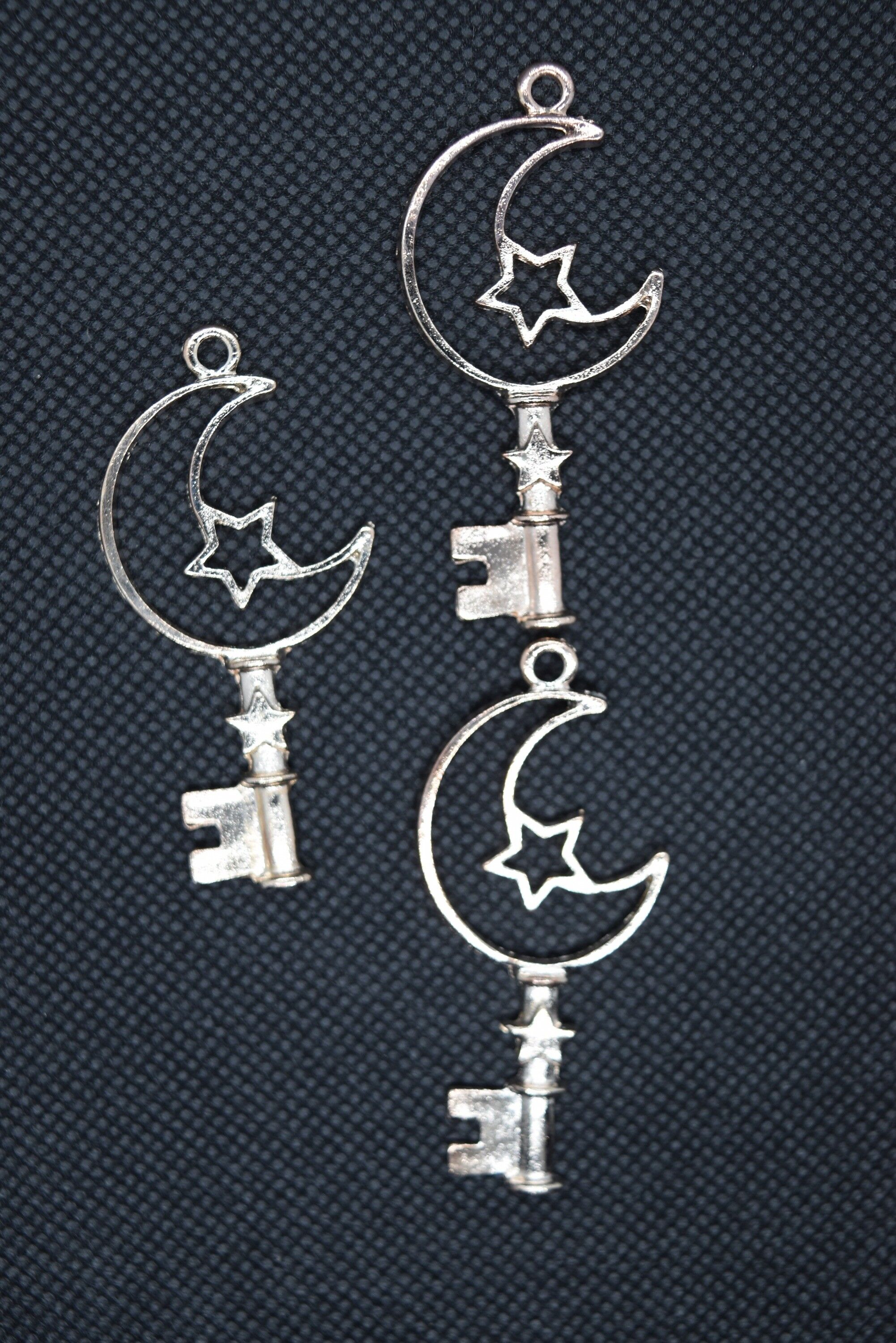 Pendentifs en alliage à lunette ouverte, clé de lune, o rose, PALLOY-P166-44RG