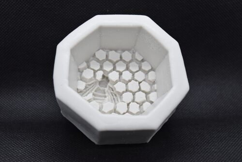 Honeycomb with bee , DIY-E018-32