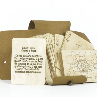 CARD GAME in birch wood in its leather case.