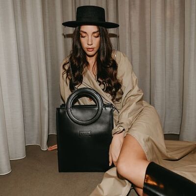 Handbag “Buttercup” – black