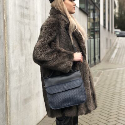 Handbag “Heath” – dark blue/texturized