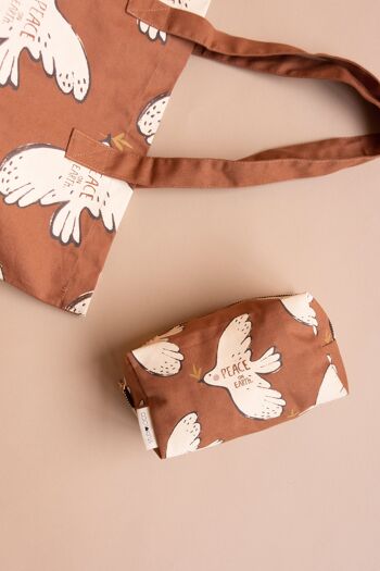 Totebag oiseau de paix marron 2