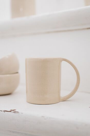 Mug tasse à café et à thé en grès fait main minimaliste 4