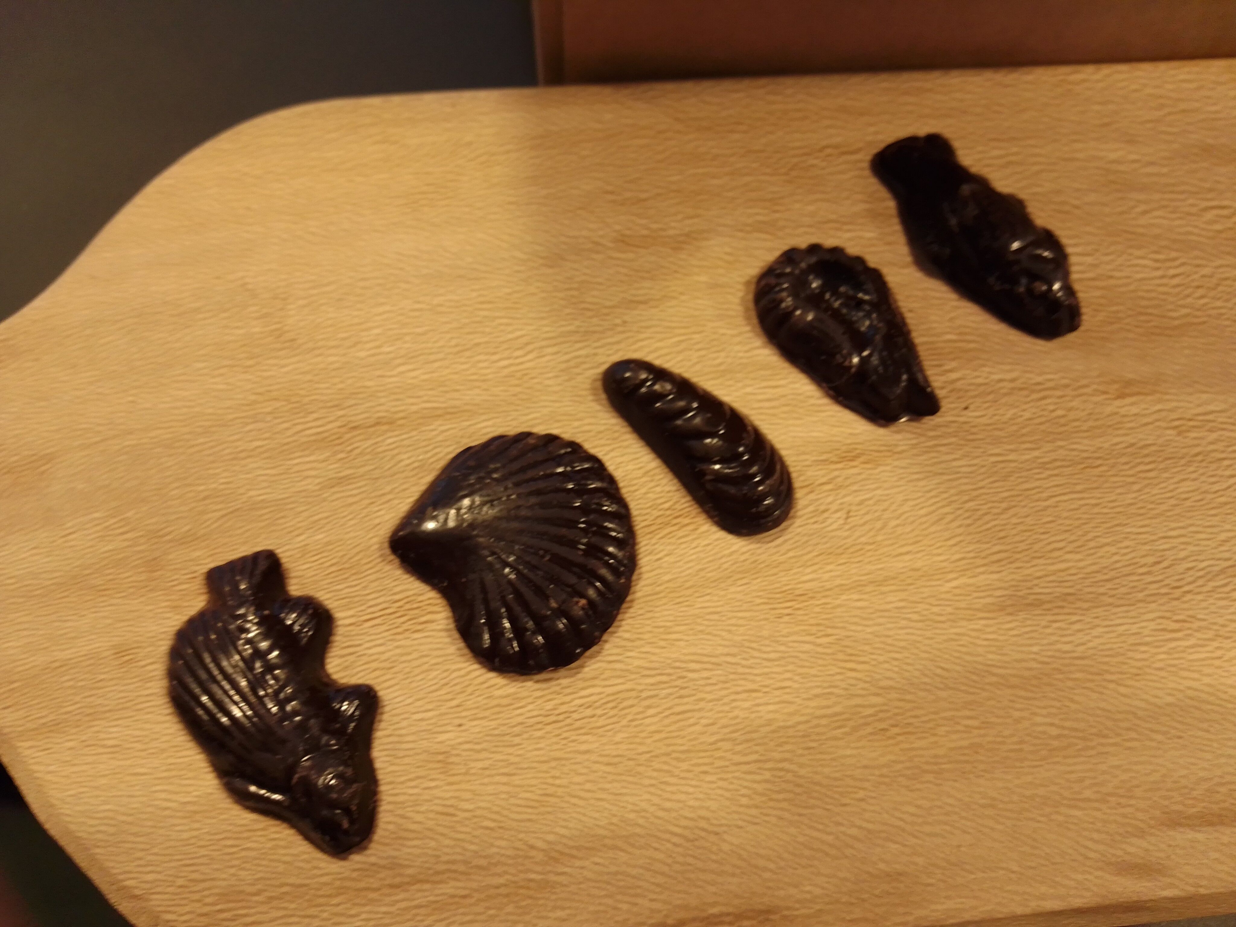 64% dunkle Schokolade ohne Zuckerzusatz braten