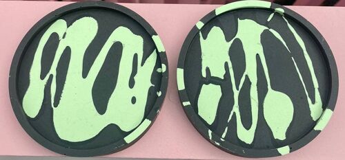 Coaster - Round (2 pieces) - Graffiti Black & Green