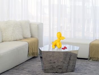 ADM - Sculpture résine 'Petit chien ballon assis' - Couleur jaune - 28 x 18 x 30 cm 4