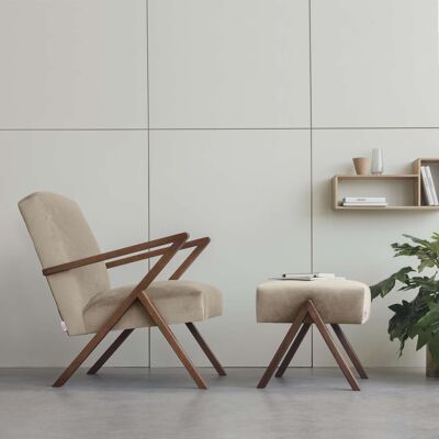 Retrostar Chair - Beech Wood, Walnut Stain - Velvet Line Premium