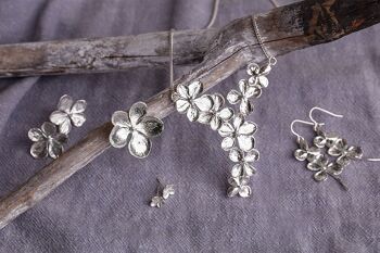 Grand collier pendentif fait main fleur d'hortensia en argent sterling 4