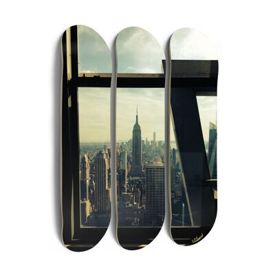 Skateboards als Wanddekoration: Triptychon „Empire State“.