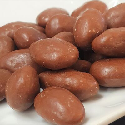 Milk chocolate coated almonds - bulk - organic