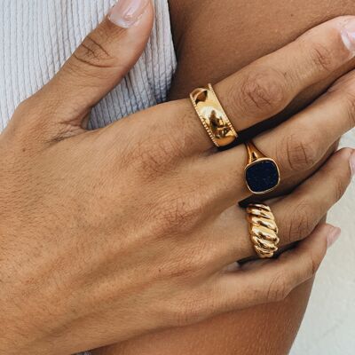 Rebel Femme Ring - Gold