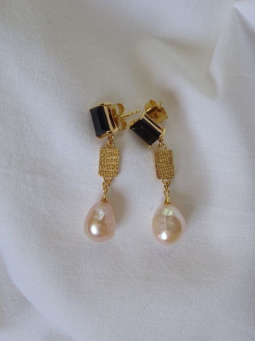 Triple Joy Pearl Earrings - Gold
