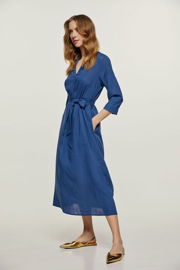 Robe mi-longue bleue style lin avec ceinture 7