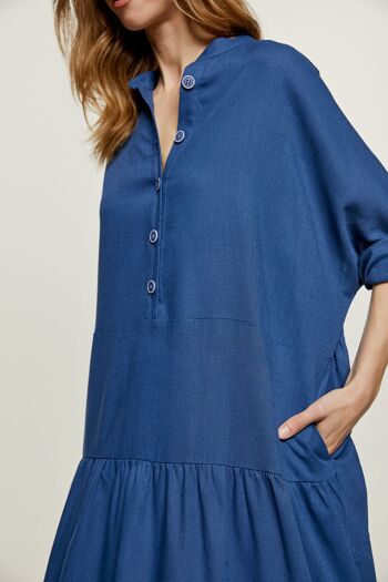 Robe bleue oversize style lin avec boutons 7