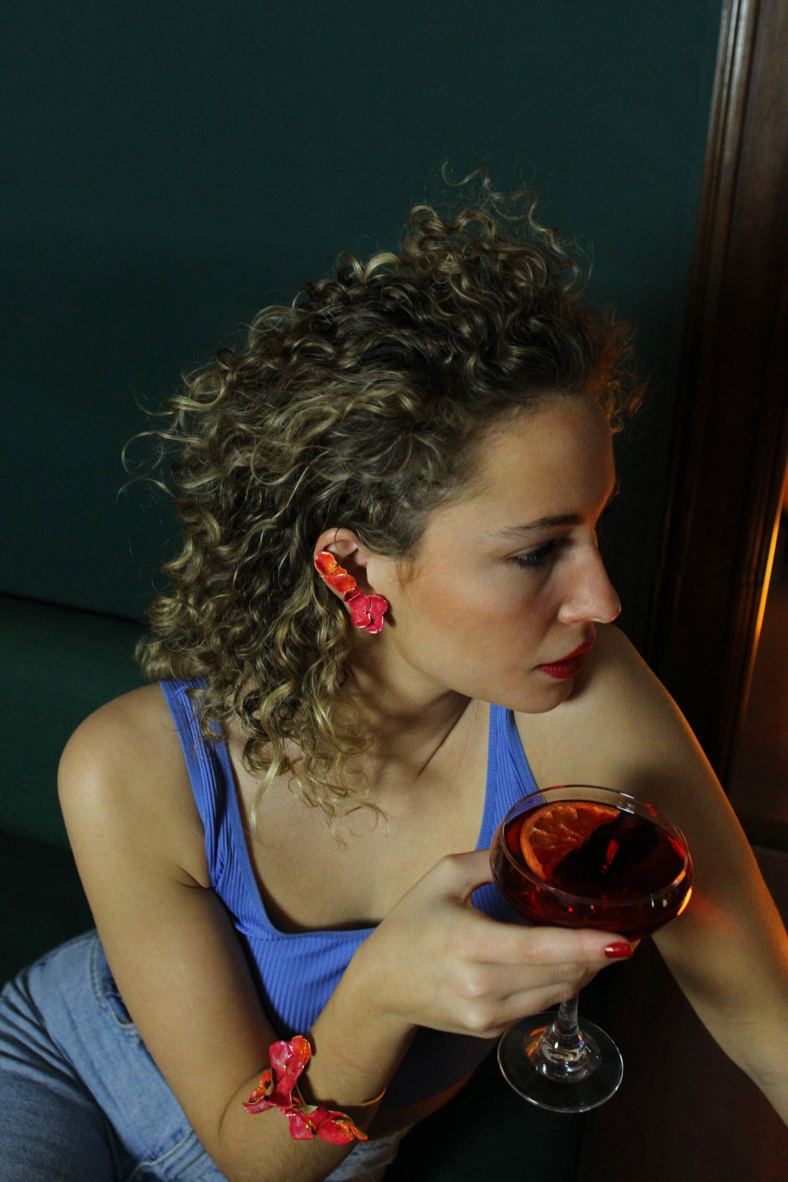 Orecchino fiore avana rampicante - 1UD Matte Gold