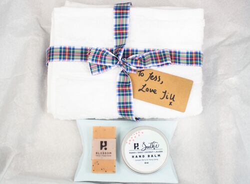 Hug in a box gift for her hands, letterbox gift for her, bestie letterbox gift - Beige Towel, Tartan ribbon & hand written tag