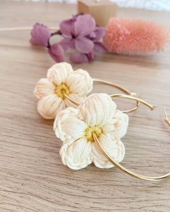 Créoles dorées Eglantine-Boucles d’oreilles fleur coton 12