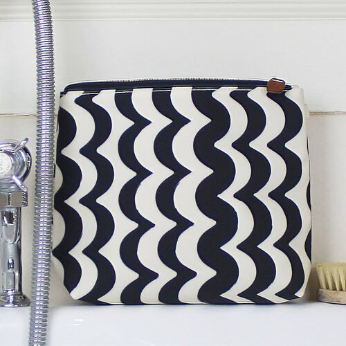 Wave Tall Wash Bag