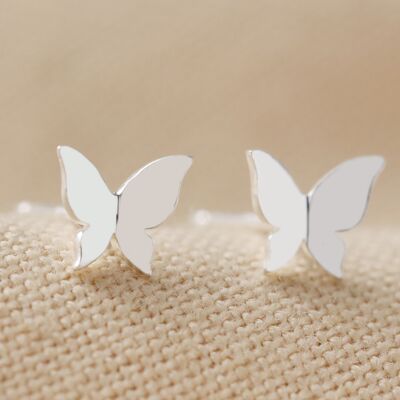 Piccoli orecchini a bottone a forma di farfalla in argento spazzolato