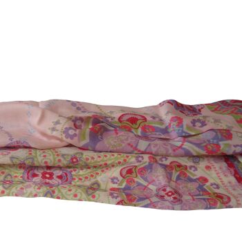 Etole foulard écharpe en laine Altai  motif mandalas rose doux 3
