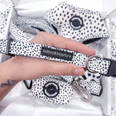 Schwarz-weißes Hundehalsband „Dotty Dexter“ mit Dalmatiner-Print
