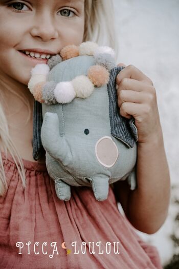 Peluche Eléphant dans boîte cadeau 5