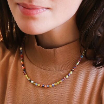 Collar de Perlas Mixtas de Colores en Oro