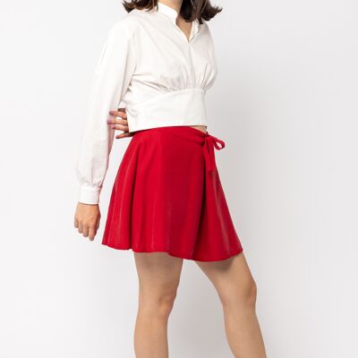 VICTORIA Short red skirt tied at the front