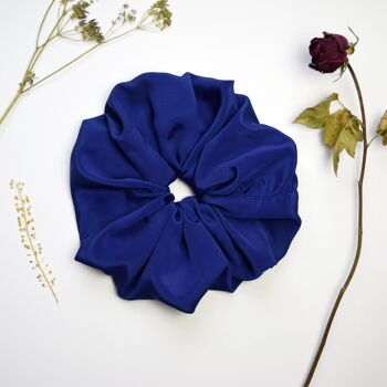 Big Hair Scrunchie en bleu, Extra Large Blue Scrunchie 1