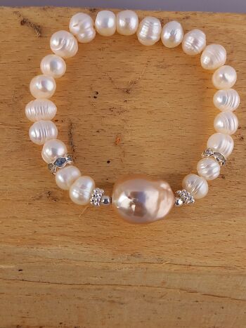 Bracelet de pierres précieuses en perles d'eau douce