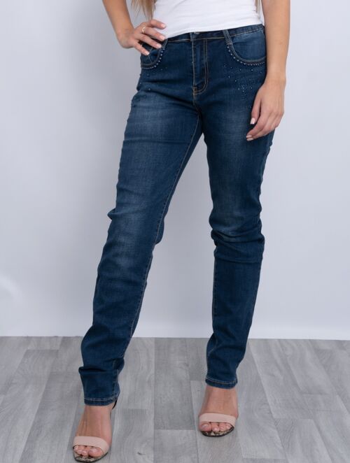 Casual jeans with gemstone pattern on pocket