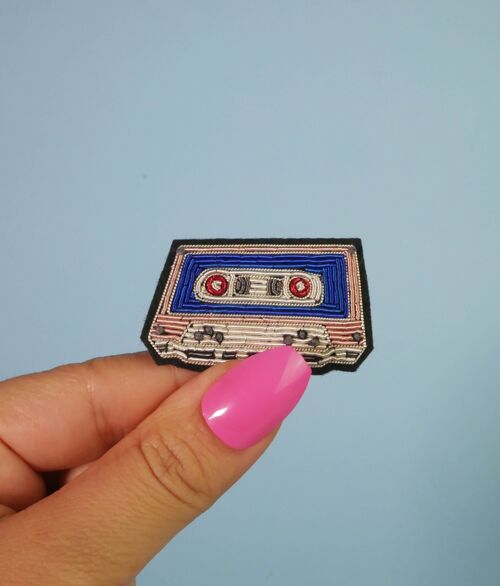 Broche Cassette retro vintage - broderie fait main