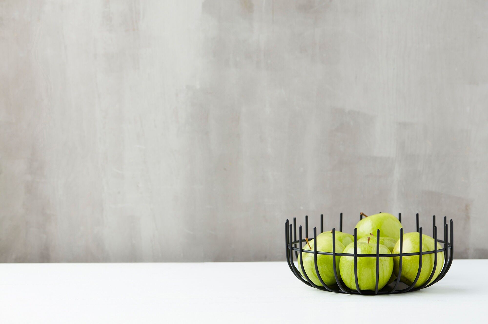 Point-Virgule Cestino Wire nero di Tore Bleuzé Ø 25cm