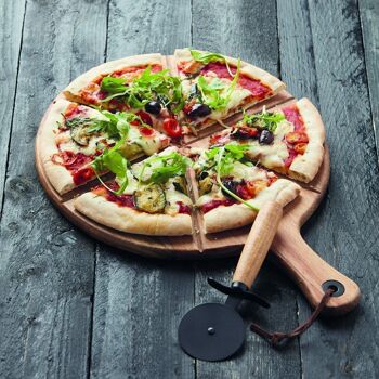 Couteau à pizza et planche à servir en acacia 2