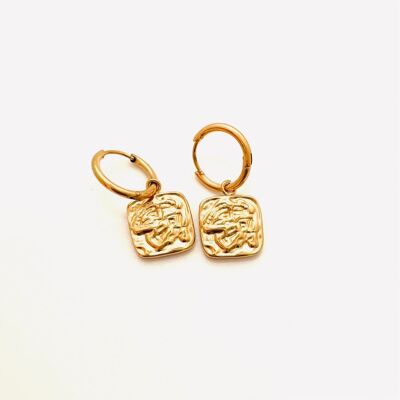 ‘Coelo' engraved pendant dangle huggie earrings