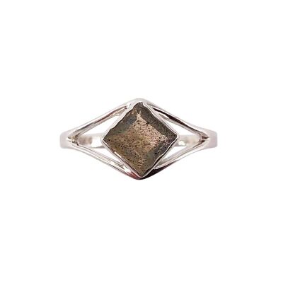 Labradorite ring "Elisabeth" - 925 silver