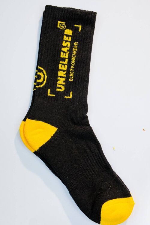 SPORTS SOCKS UNISEX “LOS PEREZ EDITION” B&Y - BLACK & YELLOW