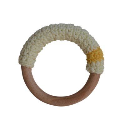 Organic wooden ring soft yellow