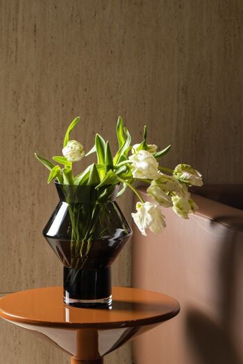 Grand vase design de forme cylindrique angulaire dentelée, verre gris foncé de haute qualité, CUZ14GR 1