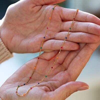 Collana a catena con perle smaltate arcobaleno in oro