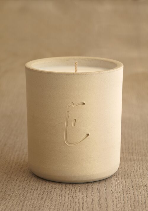 Handmade scented candle - Sand