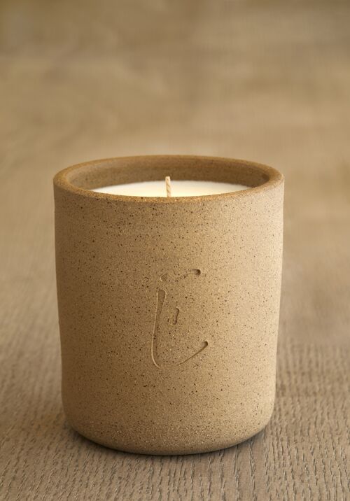 Handmade scented candle - Earth