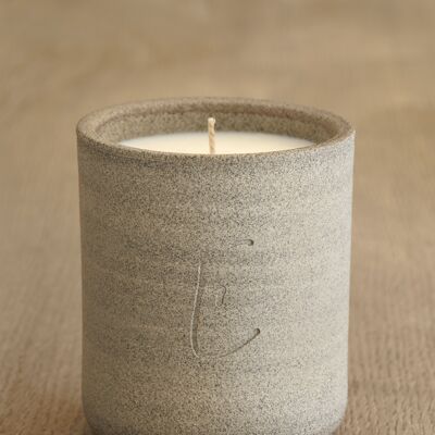 Handmade scented candle - Stone