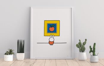 Miffy - En regardant une peinture - 11X14" Premium Art Print 1