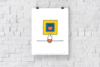 Miffy - En regardant une peinture - 11X14" Premium Art Print 3