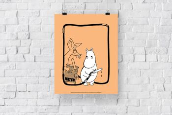 Sniff et Moomin Troll avec bidon d'eau - 11X14" Premium Art Print 3