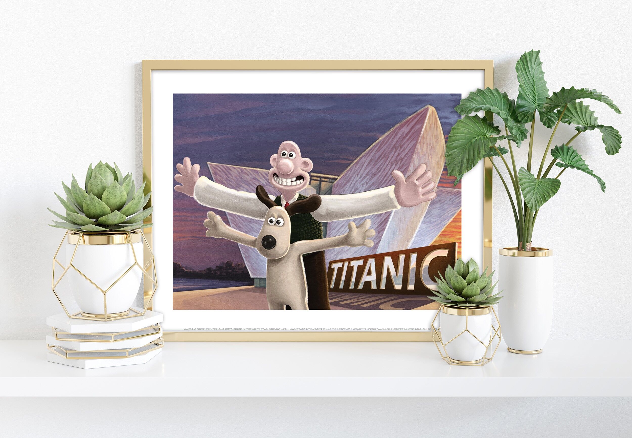 Wallace und Gromit stellen die berühmte Szene aus dem Film Titanic nach, außerhalb des Titanic Museums, Belfast – 11 x 14 Zoll Premium-Kunstdruck