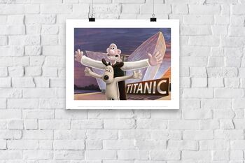 Wallace et Gromit recréent la célèbre scène du film Titanic, Outsdie The Titanic Museum, Belfast - 11X14" Premium Art Print 3