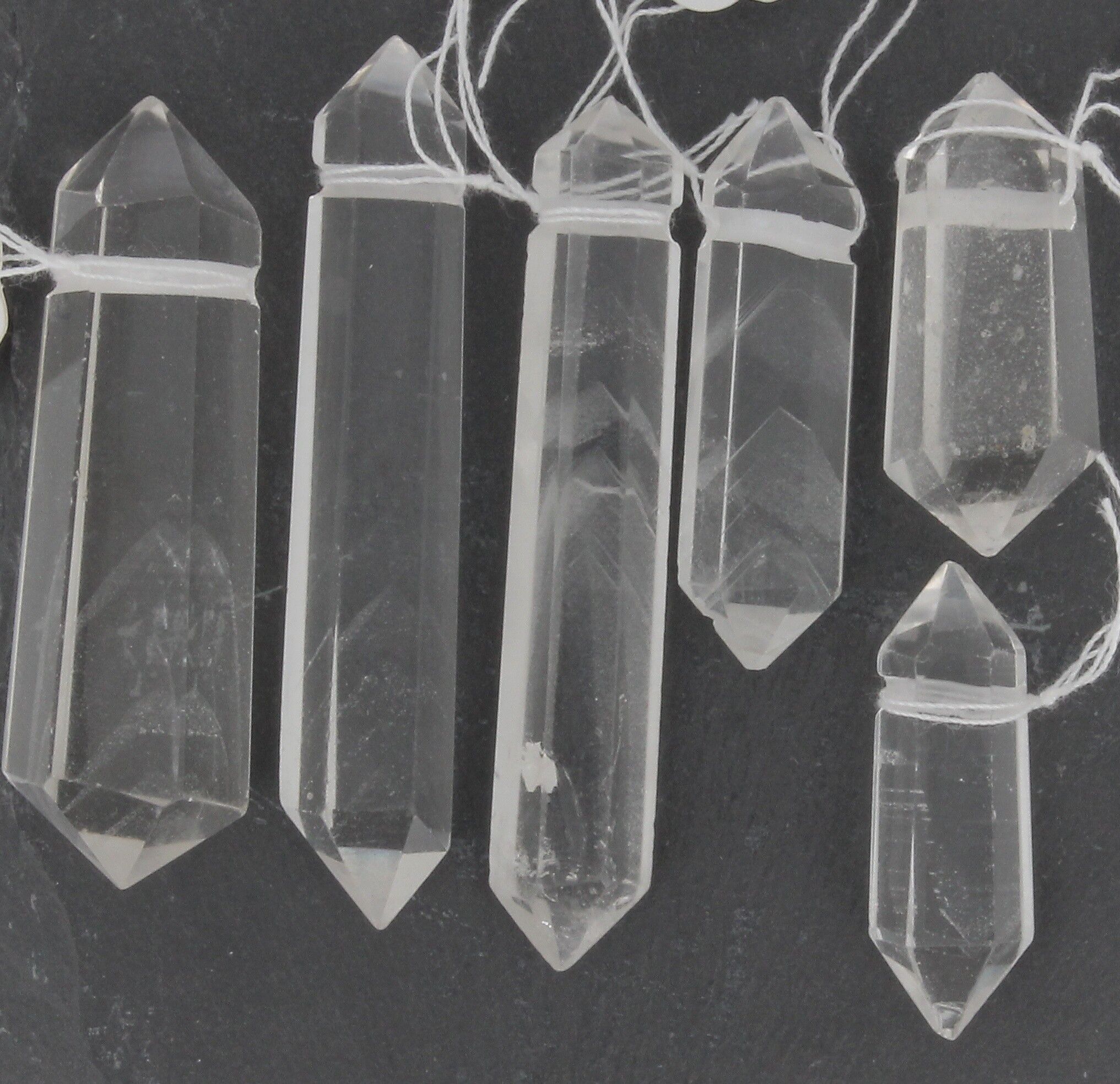 Pendentif Cristal de Roche  Double Pointes Double Pointes percée, taille 7 cmX1,3 cm N°4