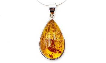 Pendentif Ambre Dimension H 2,5 cm x l 1,6 cm 3